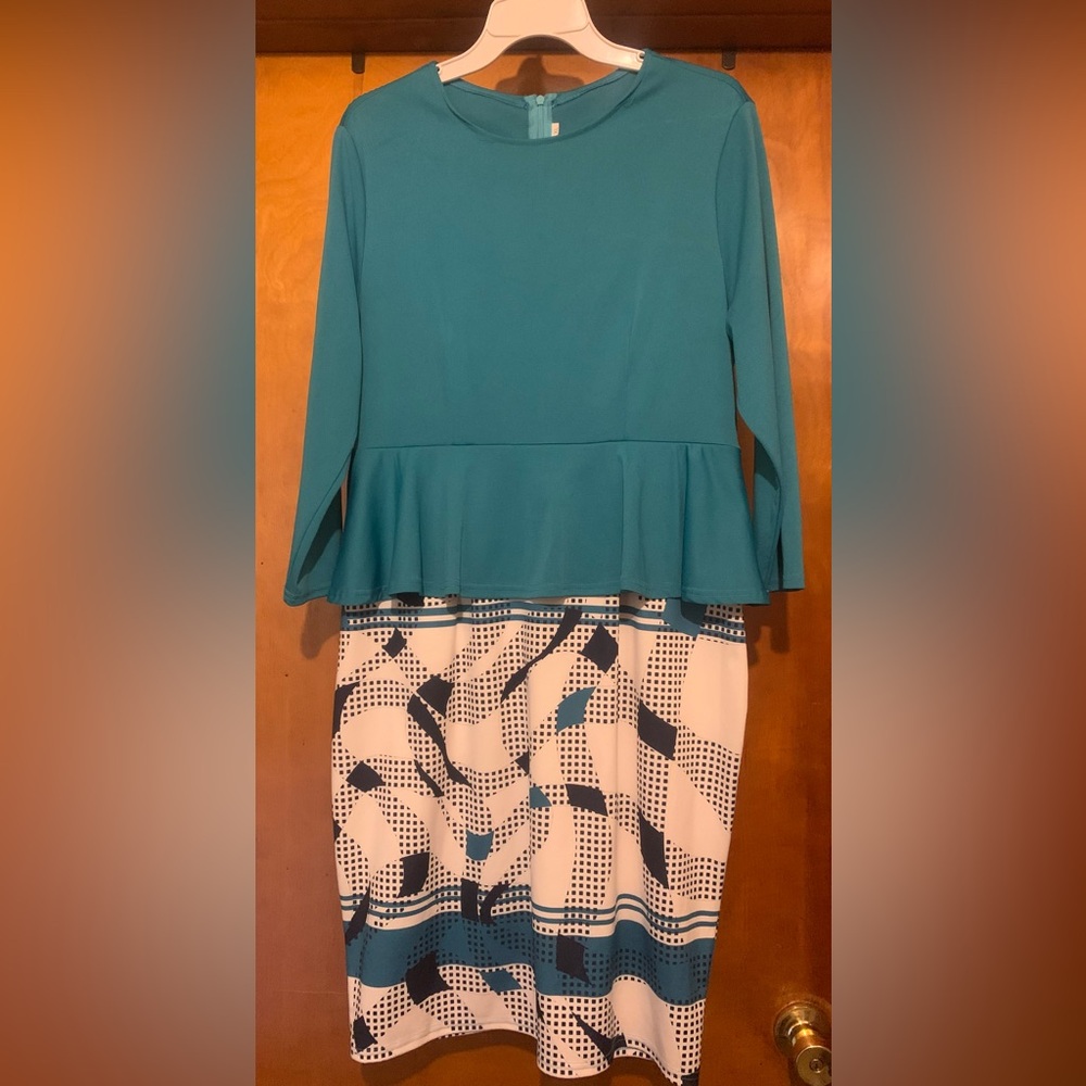 No Label Size XL Aqua Peplum Midi Dress